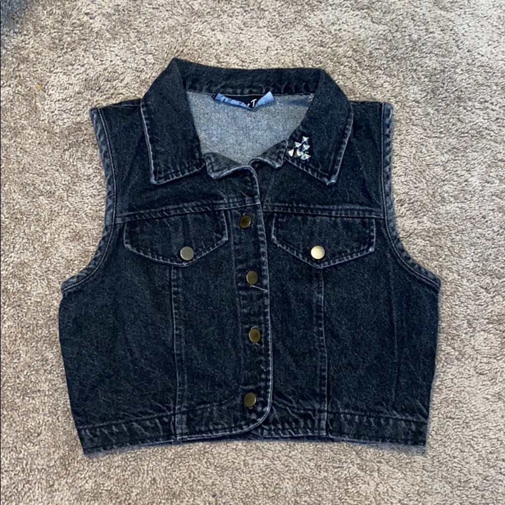 Jean Vest